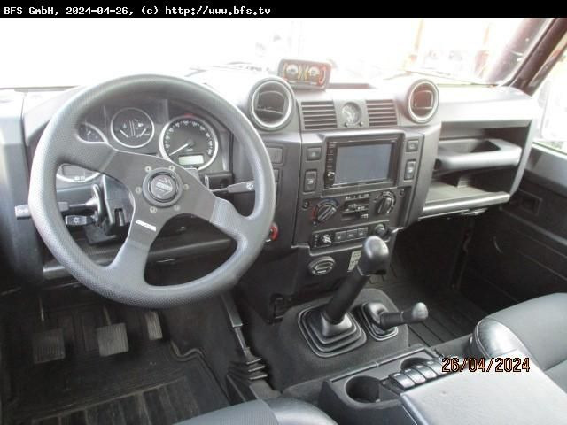 Defender 110 Td4 Land Rover Defender 110 TD4 - Odťahovy voz: obrázok 3 Defender 110 Td4 Land Rover Defender 110 TD4 - Odťahovy voz: obrázok 3