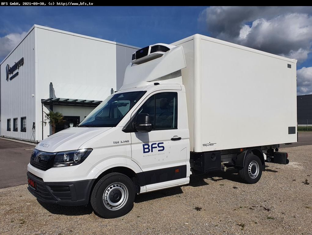 MAN TGE 3.140 4x2 F SB Bi-Temp Kühlkoffer, Carrier P MAN TGE 3.140 4x2 F SB Bi-Temp Kühlkoffer, Carrier P - Chladiarenská dodávka: obrázok 1 MAN TGE 3.140 4x2 F SB Bi-Temp Kühlkoffer, Carrier P MAN TGE 3.140 4x2 F SB Bi-Temp Kühlkoffer, Carrier P - Chladiarenská dodávka: obrázok 1