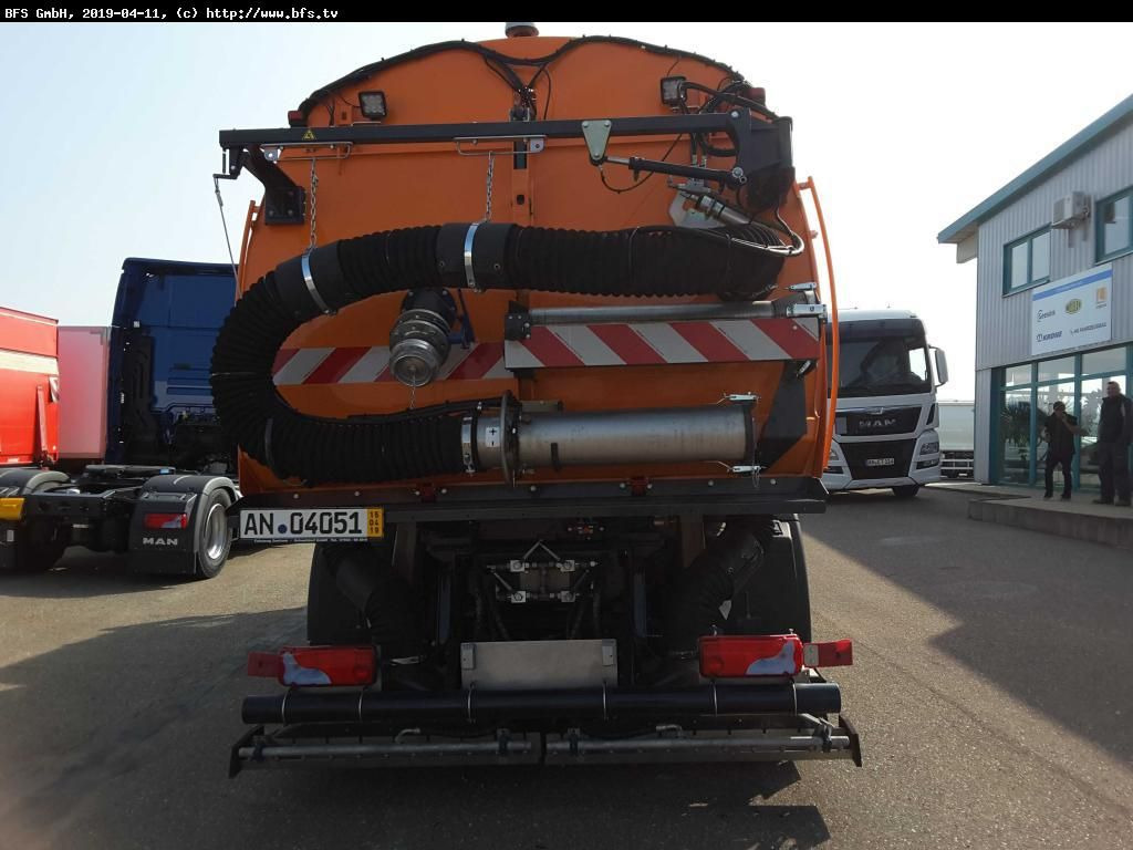 MAN TGS 18.360 4X2 LL Bucher OF 8000 RS beids. WK HD - Zametacie vozidlo: obrázok 3 MAN TGS 18.360 4X2 LL Bucher OF 8000 RS beids. WK HD - Zametacie vozidlo: obrázok 3