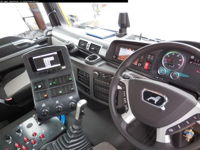 MAN TGS 18.420 4X2 BL Bucher OF 8000 TWIN beidseitig - Zametacie vozidlo: obrázok 4 MAN TGS 18.420 4X2 BL Bucher OF 8000 TWIN beidseitig - Zametacie vozidlo: obrázok 4