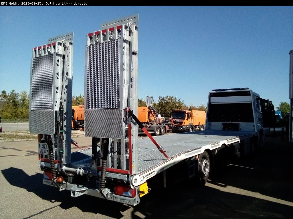 MAN TGS (TG3) 35.430 8x2-6 BL CH Plattform Aufbau mi - Odťahovy voz: obrázok 3 MAN TGS (TG3) 35.430 8x2-6 BL CH Plattform Aufbau mi - Odťahovy voz: obrázok 3