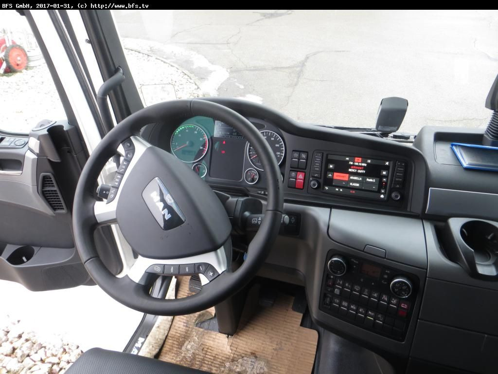 MAN TGX 18.500 4x2 LLS ZF 16 S Luft Luft Leder Intar - Ťahač: obrázok 3 MAN TGX 18.500 4x2 LLS ZF 16 S Luft Luft Leder Intar - Ťahač: obrázok 3