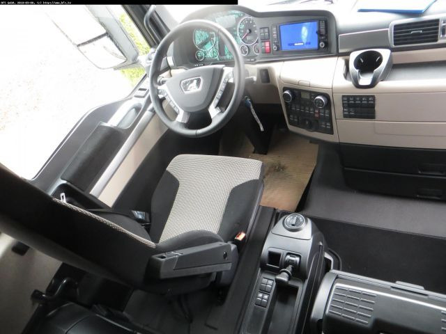 MAN TGX 18.500 4x4H BLS Kipphydraulik MAN TGX 18.500 4x4H BLS Kipphydraulik - Ťahač: obrázok 4 MAN TGX 18.500 4x4H BLS Kipphydraulik MAN TGX 18.500 4x4H BLS Kipphydraulik - Ťahač: obrázok 4