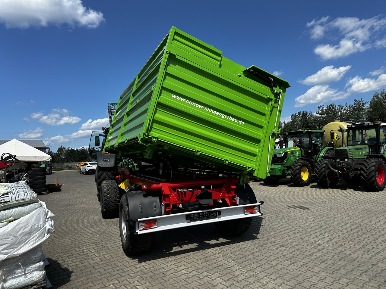 Conow HW 180 V 9 3 strony wywrot 18 ton - Poľnohospodársky sklápěcí príves: obrázok 5 Conow HW 180 V 9 3 strony wywrot 18 ton - Poľnohospodársky sklápěcí príves: obrázok 5