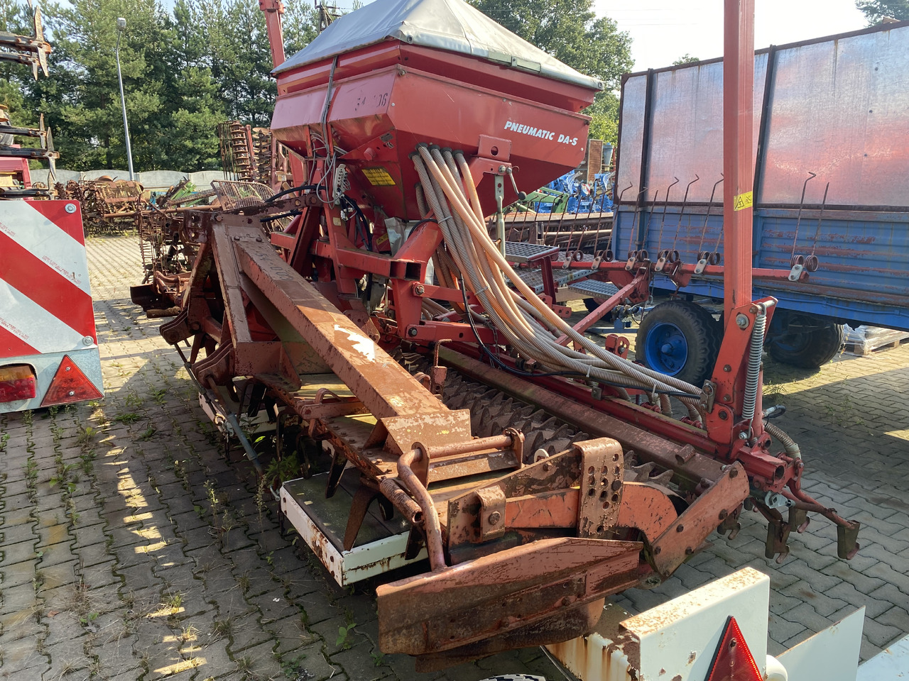 Kverneland ACCORD Pneumatic DA-S KUHN + Kuhn 4.50m - Modulárny sejací stroj: obrázok 3 Kverneland ACCORD Pneumatic DA-S KUHN + Kuhn 4.50m - Modulárny sejací stroj: obrázok 3