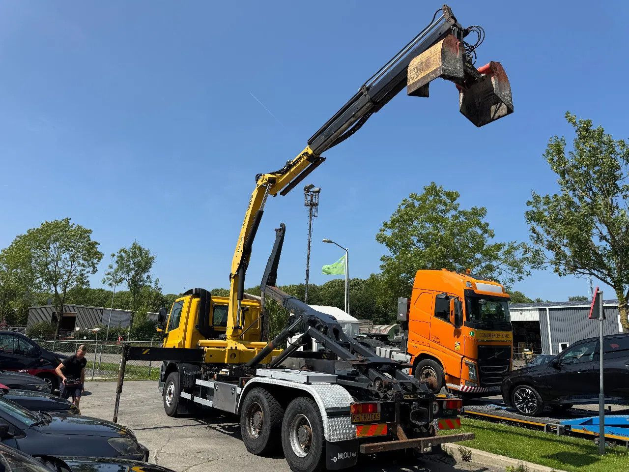 DAF CF 85.410 6X4 - EURO 5 + PALFINGER PK15500 + REM - Hákový nosič kontajnerov, Auto s hydraulickou rukou: obrázok 4 DAF CF 85.410 6X4 - EURO 5 + PALFINGER PK15500 + REM - Hákový nosič kontajnerov, Auto s hydraulickou rukou: obrázok 4