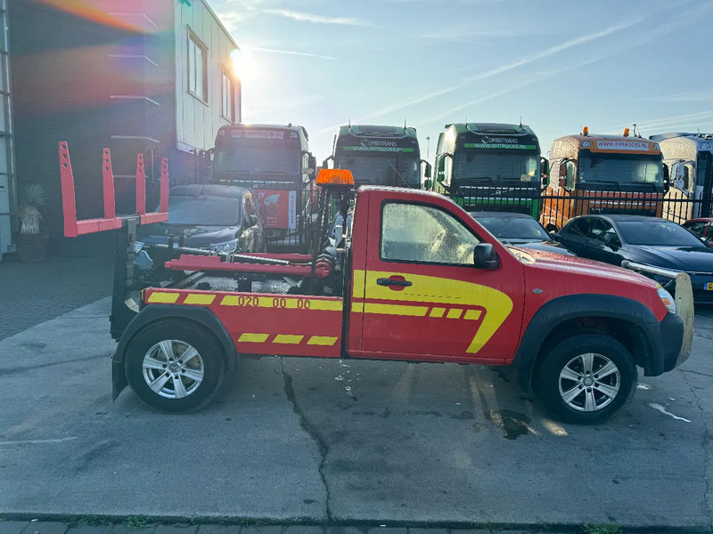 Mazda BT-50 4X4 + TOW TRUCK + DOUBLE WINCH + REMOTE - Dodávka: obrázok 4 Mazda BT-50 4X4 + TOW TRUCK + DOUBLE WINCH + REMOTE - Dodávka: obrázok 4