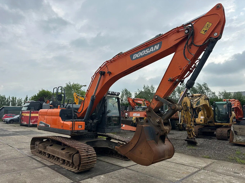 Doosan DX235LC 5 - ONLY 4226 HOURS - - Pásové rýpadlo: obrázok 4 Doosan DX235LC 5 - ONLY 4226 HOURS - - Pásové rýpadlo: obrázok 4