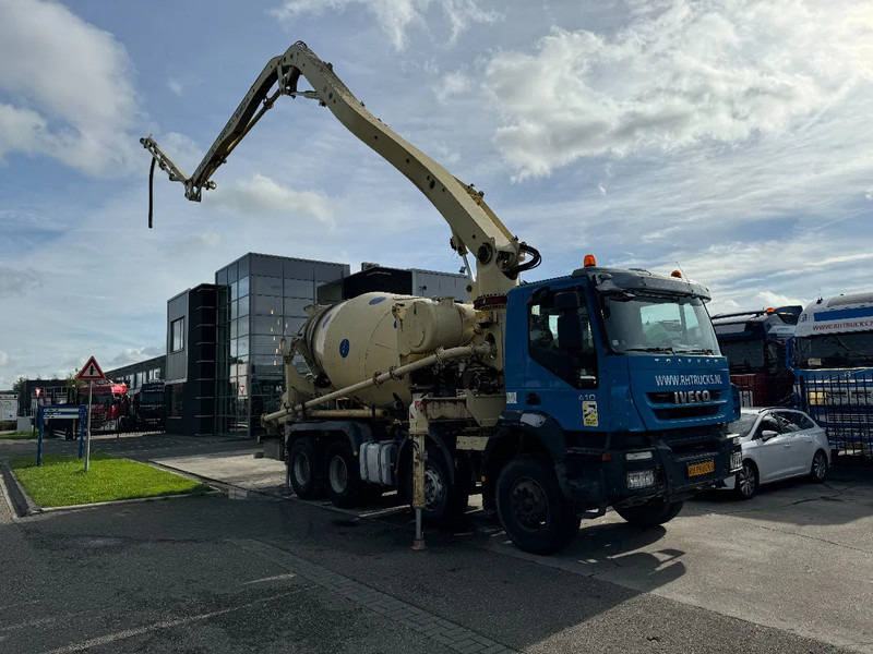 Iveco Eurotrakker 410 8X4 CIFA PUMP 24M + MIXER FULL STEEL + REMOTE CONTROL - Autočerpadlo: obrázok 2 Iveco Eurotrakker 410 8X4 CIFA PUMP 24M + MIXER FULL STEEL + REMOTE CONTROL - Autočerpadlo: obrázok 2
