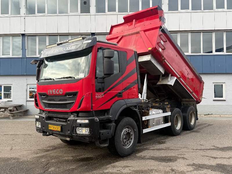 Iveco Trakker 500 6X4 EURO 6 + RETARDER - FULL STEEL SUSP. - BIG AXLES - Sklápač: obrázok 1 Iveco Trakker 500 6X4 EURO 6 + RETARDER - FULL STEEL SUSP. - BIG AXLES - Sklápač: obrázok 1
