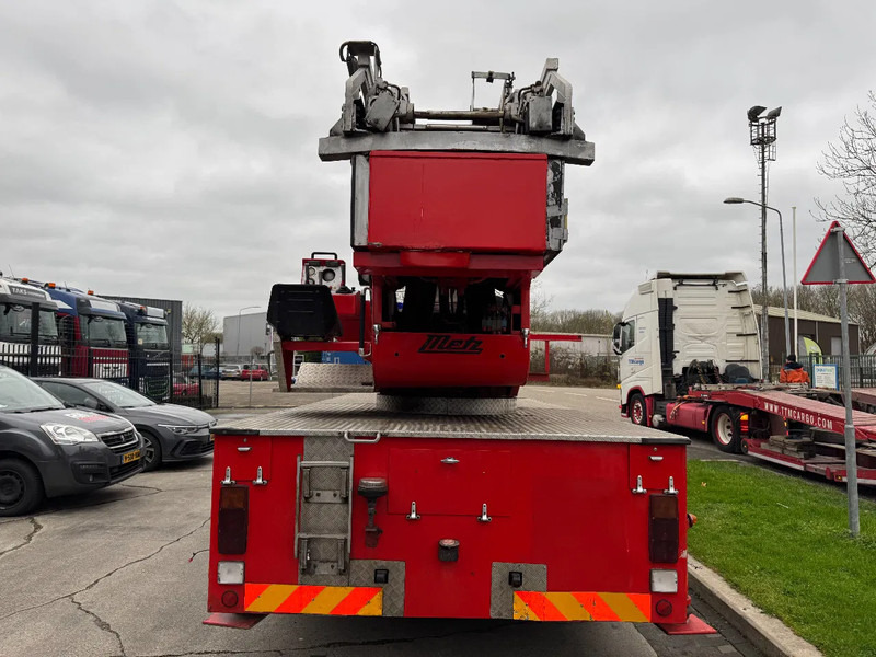 Scania P82 4X2 - FIRE TRUCK - 30M LIFT - Hasičské vozidlo: obrázok 5 Scania P82 4X2 - FIRE TRUCK - 30M LIFT - Hasičské vozidlo: obrázok 5