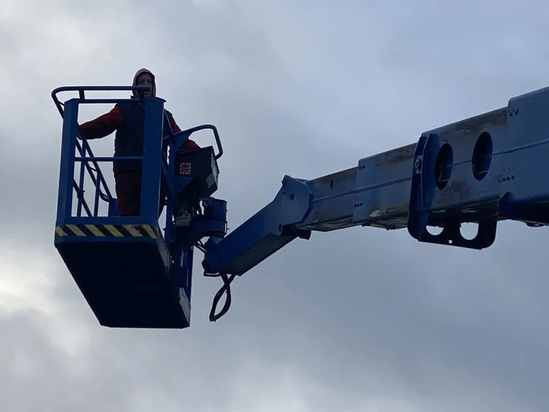 Snorkel SB126 38,4 METER - Teleskopická plošina: obrázok 3 Snorkel SB126 38,4 METER - Teleskopická plošina: obrázok 3