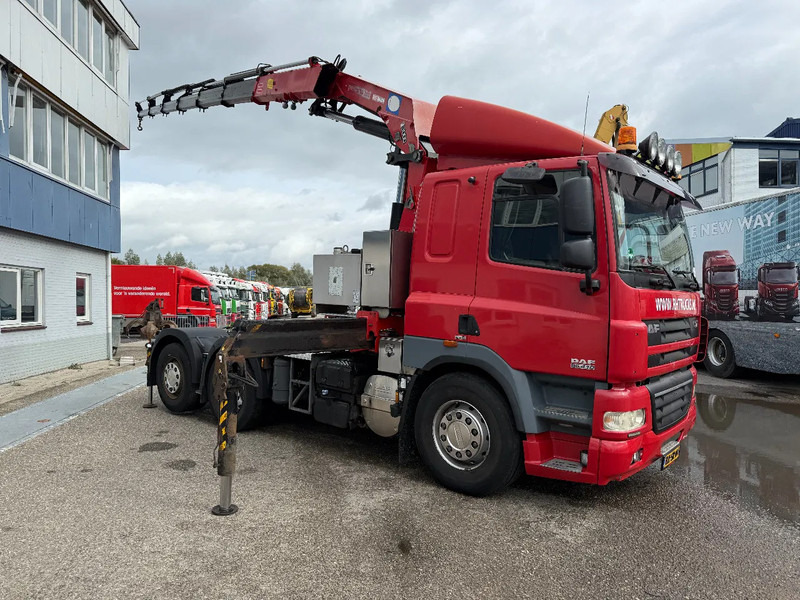 DAF CF 85.410 6X2 EURO 5 + HMF 3000K6 + REMOTE CONTROL - Ťahač: obrázok 4 DAF CF 85.410 6X2 EURO 5 + HMF 3000K6 + REMOTE CONTROL - Ťahač: obrázok 4