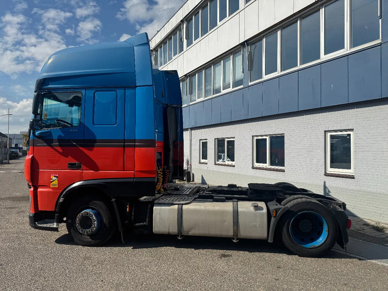 DAF XF 440 4X2 EURO 6 MEGA - Ťahač: obrázok 4 DAF XF 440 4X2 EURO 6 MEGA - Ťahač: obrázok 4