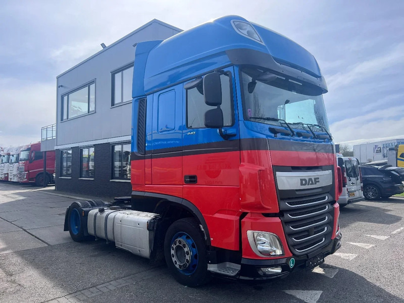 DAF XF 440 SSC 4X2 EURO 6 VOLUME - Ťahač: obrázok 3 DAF XF 440 SSC 4X2 EURO 6 VOLUME - Ťahač: obrázok 3