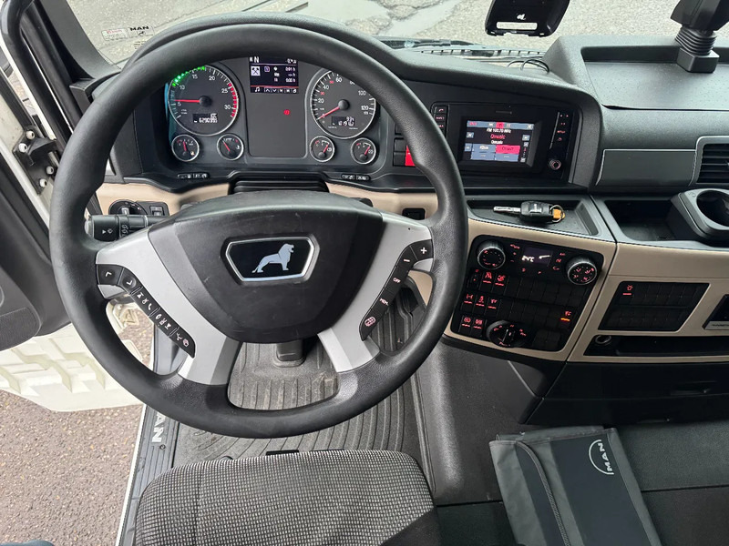Ťahač MAN TGX 24.460 6X2 RETARDER EURO 6: obrázok 12 Ťahač MAN TGX 24.460 6X2 RETARDER EURO 6: obrázok 12