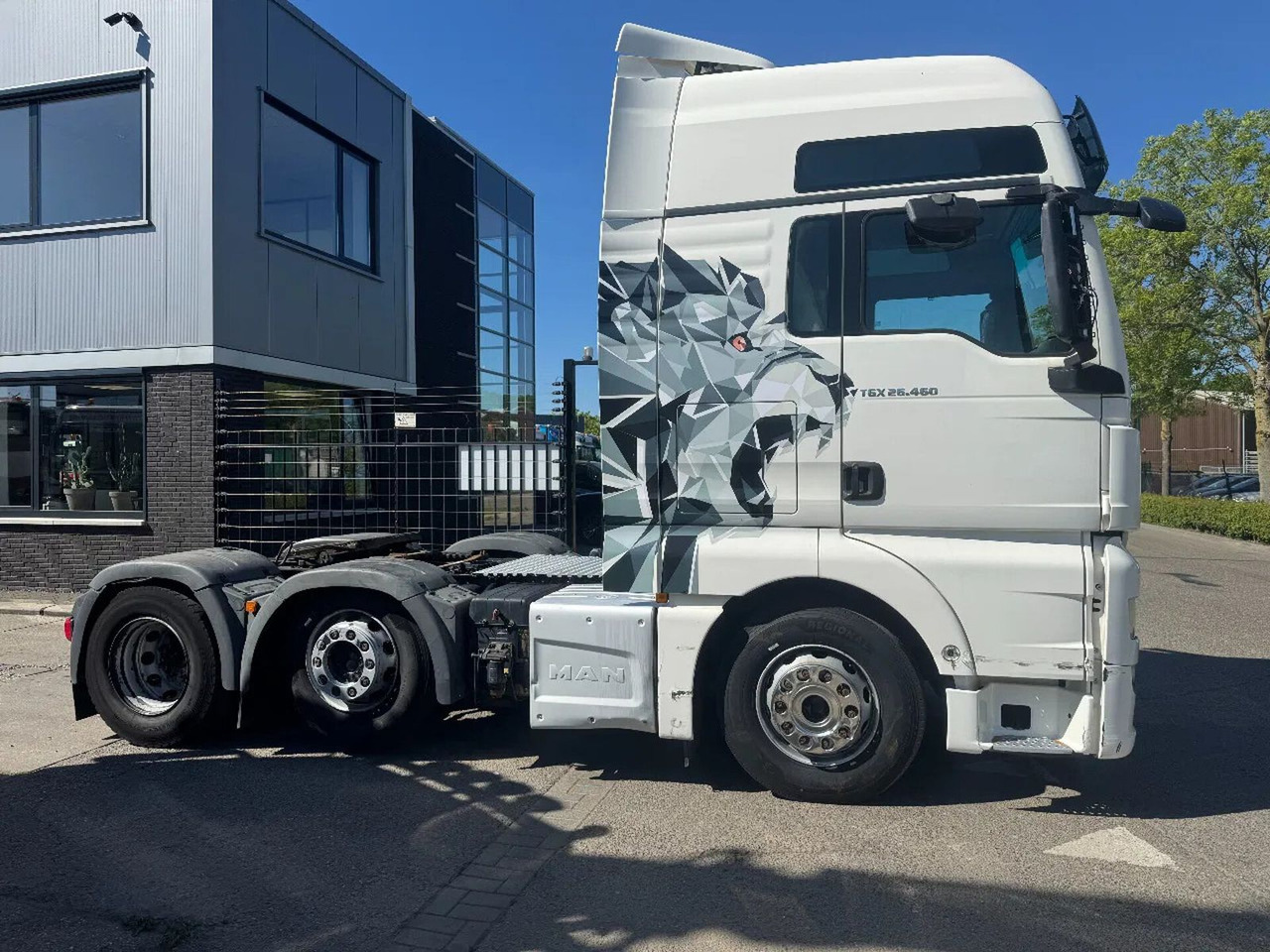 MAN TGX 26.460 6X2 EURO 6 + RETARDER - ONLY 643.422 - Ťahač: obrázok 5 MAN TGX 26.460 6X2 EURO 6 + RETARDER - ONLY 643.422 - Ťahač: obrázok 5
