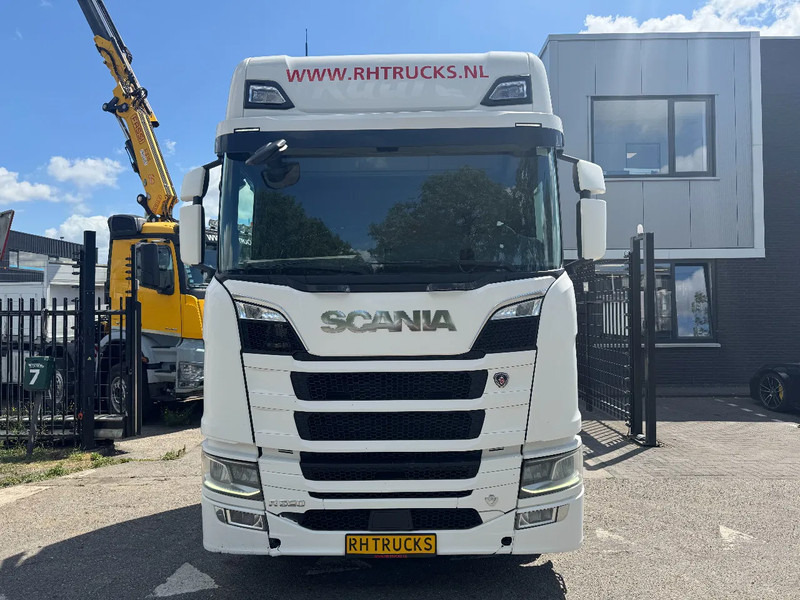 Scania R520 V8 NGS 6X4 EURO 6 - Ťahač: obrázok 2 Scania R520 V8 NGS 6X4 EURO 6 - Ťahač: obrázok 2