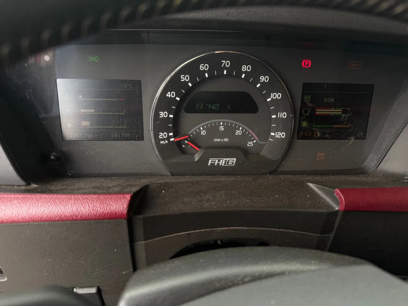 Leasing Volvo FH 16.750 EURO 6 6X4 PALFINGER EPSILON + KELBERG TRAILER Volvo FH 16.750 EURO 6 6X4 PALFINGER EPSILON + KELBERG TRAILER: obrázok 18