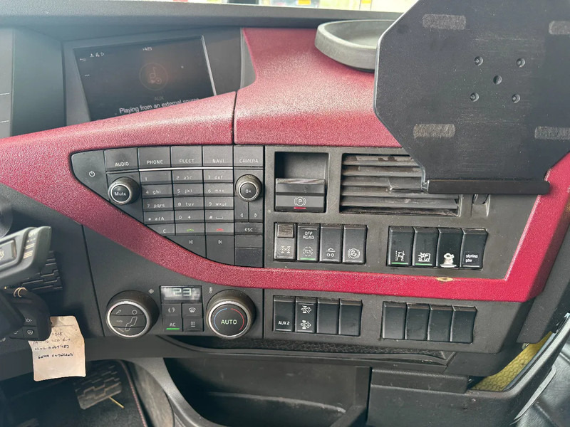 Leasing Volvo FH 16.750 EURO 6 6X4 PALFINGER EPSILON + KELBERG TRAILER Volvo FH 16.750 EURO 6 6X4 PALFINGER EPSILON + KELBERG TRAILER: obrázok 20