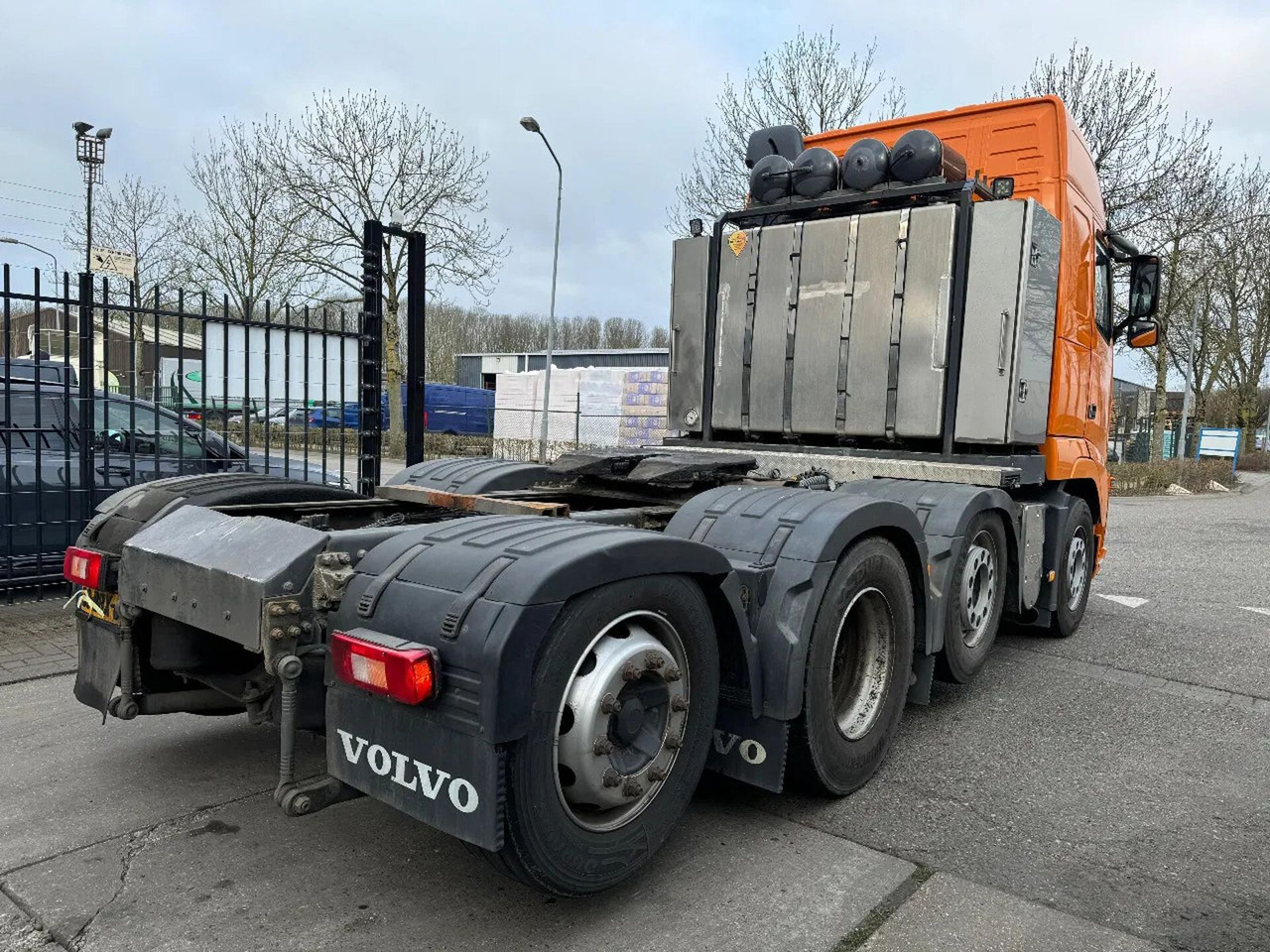 Volvo FH 500 8X2 - EURO 5 + LIFT/STEERING AXLE + TÜV 0 - Ťahač: obrázok 4 Volvo FH 500 8X2 - EURO 5 + LIFT/STEERING AXLE + TÜV 0 - Ťahač: obrázok 4