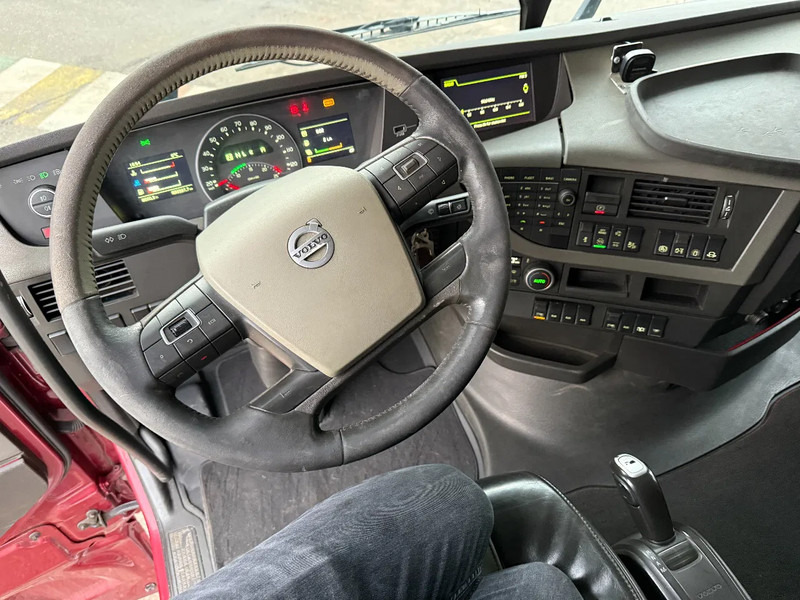 Ťahač Volvo FH 540 6X2 EURO 6 + STEERING & LIFTING AXLE + Volvo Dynamic Steering: obrázok 13 Ťahač Volvo FH 540 6X2 EURO 6 + STEERING & LIFTING AXLE + Volvo Dynamic Steering: obrázok 13