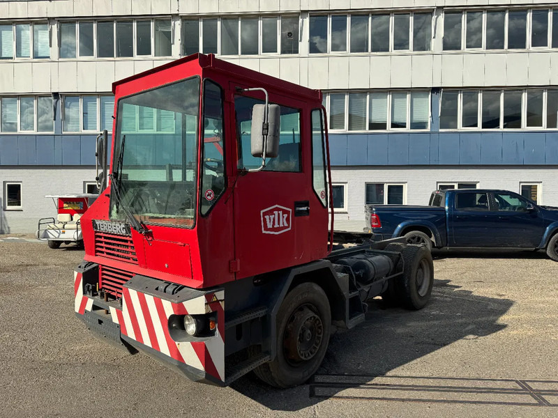 Terberg TT17 TT17 HUB REDUCTION - Terminálový ťahač: obrázok 1 Terberg TT17 TT17 HUB REDUCTION - Terminálový ťahač: obrázok 1