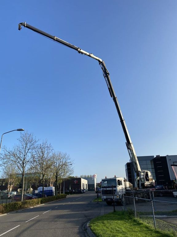 Volvo F 12 8X4 + CORMACH 87000 CRANE - 8.642 HOURS - Auto s hydraulickou rukou: obrázok 3 Volvo F 12 8X4 + CORMACH 87000 CRANE - 8.642 HOURS - Auto s hydraulickou rukou: obrázok 3