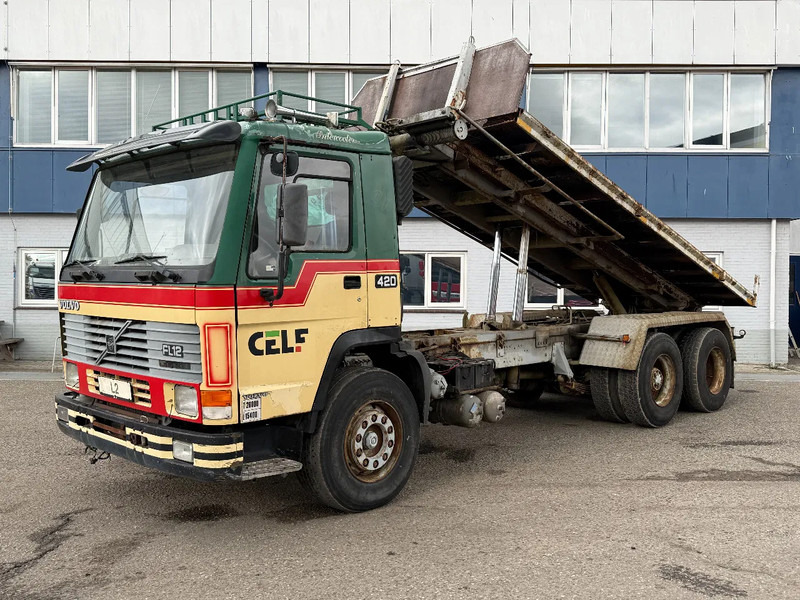 Volvo FL 12.420 6X2 MANUAL GEAR / FULL STEEL SUSP. / 10 TYRES / HUB REDUCT. + CABLELIFT TIPPER + CONTAINER FLATBED - Nákladne vozidlo - káblový systém: obrázok 1 Volvo FL 12.420 6X2 MANUAL GEAR / FULL STEEL SUSP. / 10 TYRES / HUB REDUCT. + CABLELIFT TIPPER + CONTAINER FLATBED - Nákladne vozidlo - káblový systém: obrázok 1