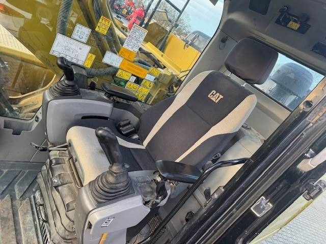 Pásové rýpadlo CAT 323 EL: obrázok 19 Pásové rýpadlo CAT 323 EL: obrázok 19