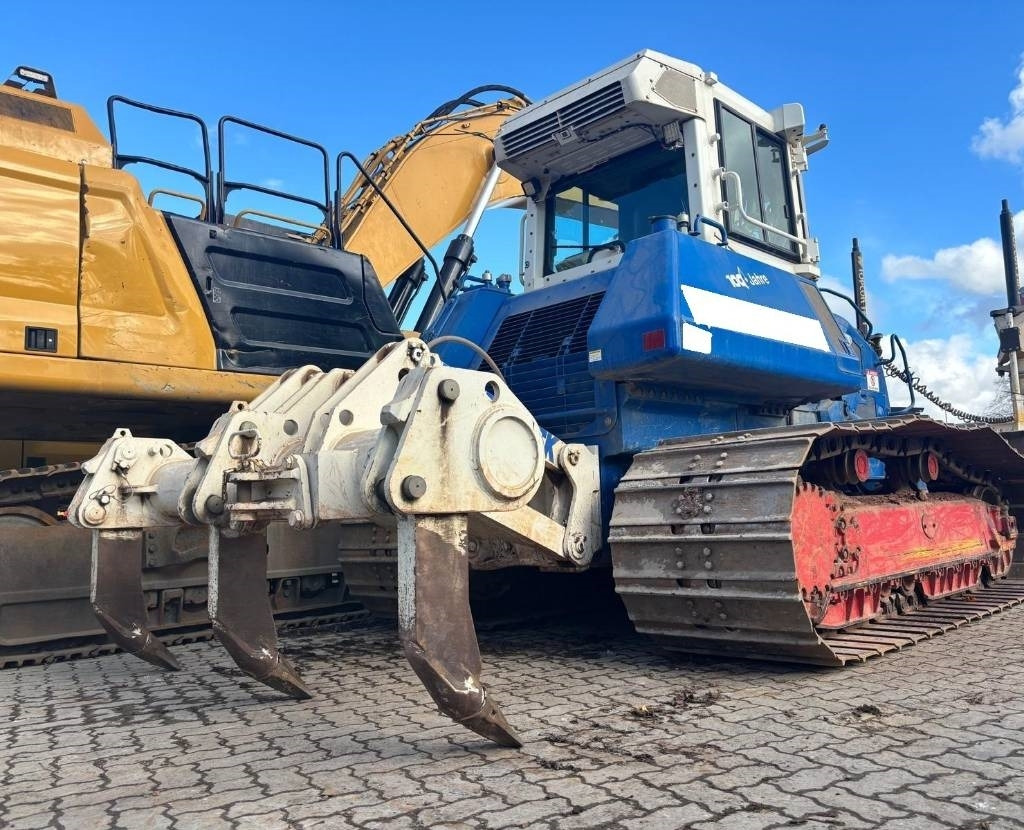 Komatsu D61PX-24 - Buldozér: obrázok 2 Komatsu D61PX-24 - Buldozér: obrázok 2