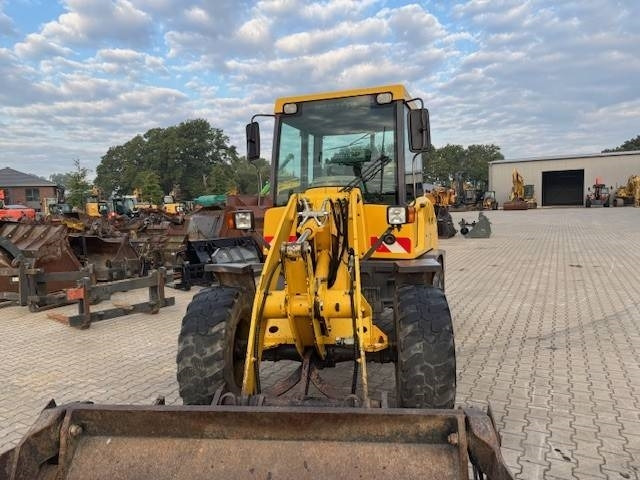 Komatsu WA 65-3 - Kolesový nakladač: obrázok 4 Komatsu WA 65-3 - Kolesový nakladač: obrázok 4