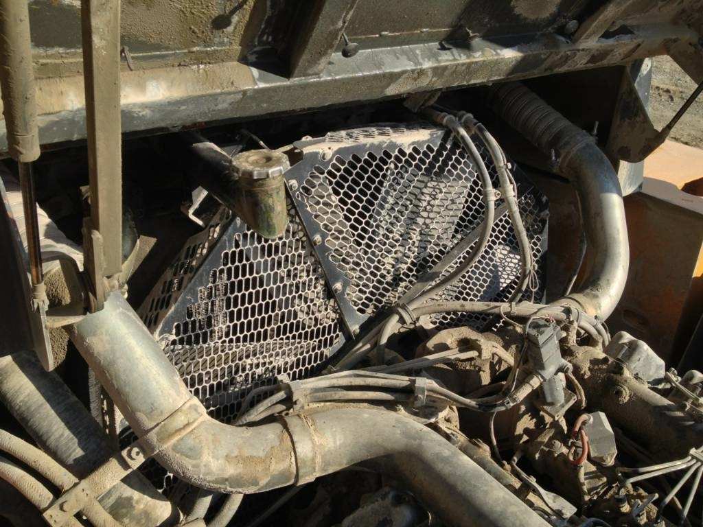 LIEBHERR R 974B HD - Pásové rýpadlo: obrázok 5 LIEBHERR R 974B HD - Pásové rýpadlo: obrázok 5