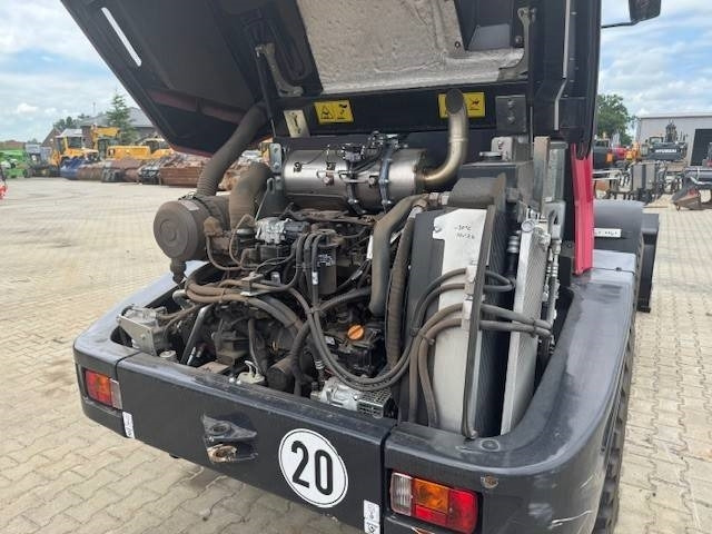 Yanmar V 80-5 - Kolesový nakladač: obrázok 4 Yanmar V 80-5 - Kolesový nakladač: obrázok 4