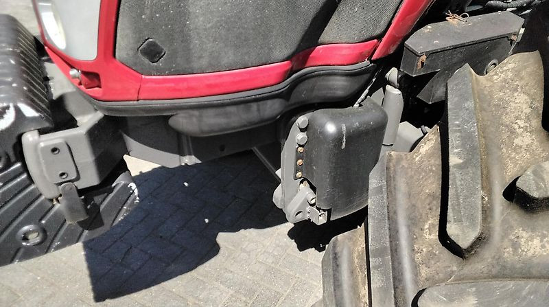 Valtra T153 Versu - Traktor: obrázok 4 Valtra T153 Versu - Traktor: obrázok 4