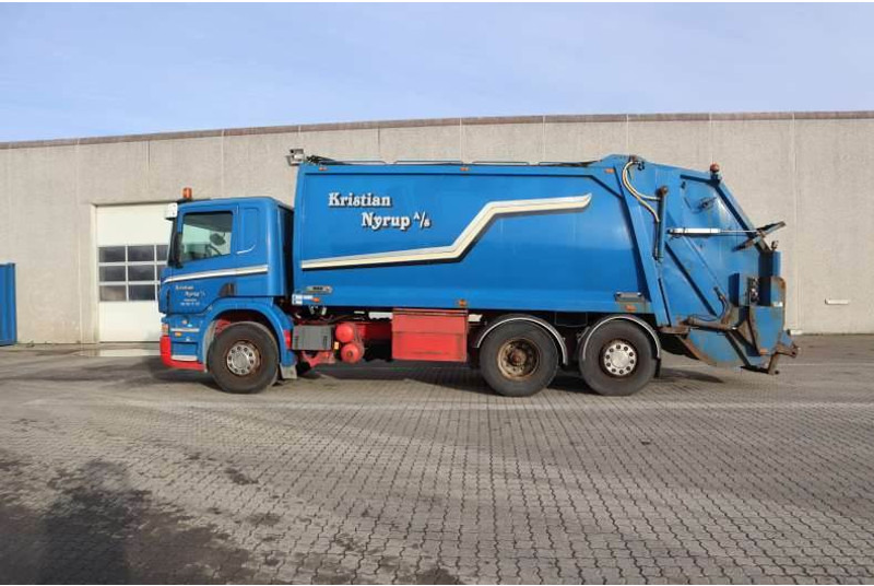 Scania P230 6X2*4 Skraldebil/Müllwagen/Garbagetruck - Nákladné auto: obrázok 5 Scania P230 6X2*4 Skraldebil/Müllwagen/Garbagetruck - Nákladné auto: obrázok 5