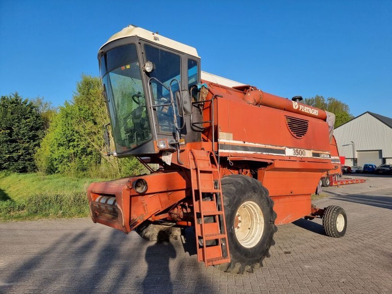 Laverda 3500 - Obilný kombajn: obrázok 1 Laverda 3500 - Obilný kombajn: obrázok 1