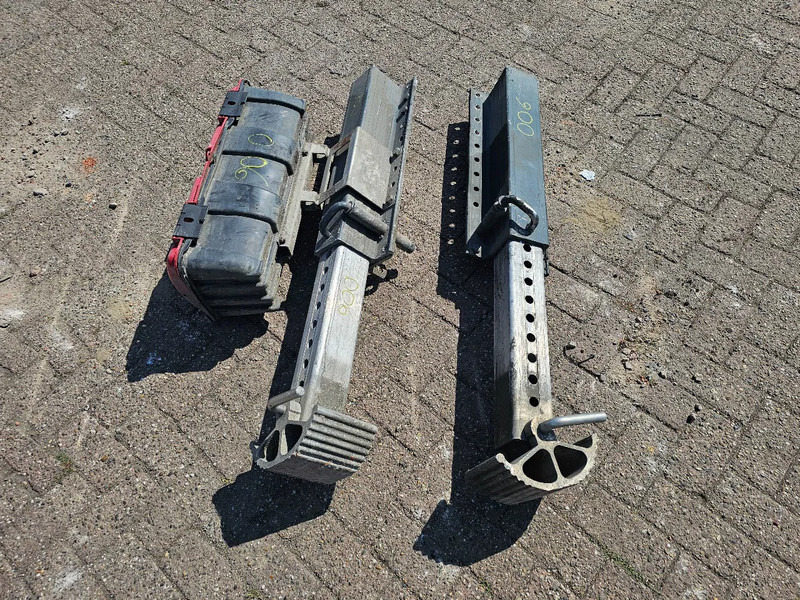 Jost Aluminium trailer steunpoot - 25KG - Rám/ Podvozok pre Nákladné auto: obrázok 2 Jost Aluminium trailer steunpoot - 25KG - Rám/ Podvozok pre Nákladné auto: obrázok 2