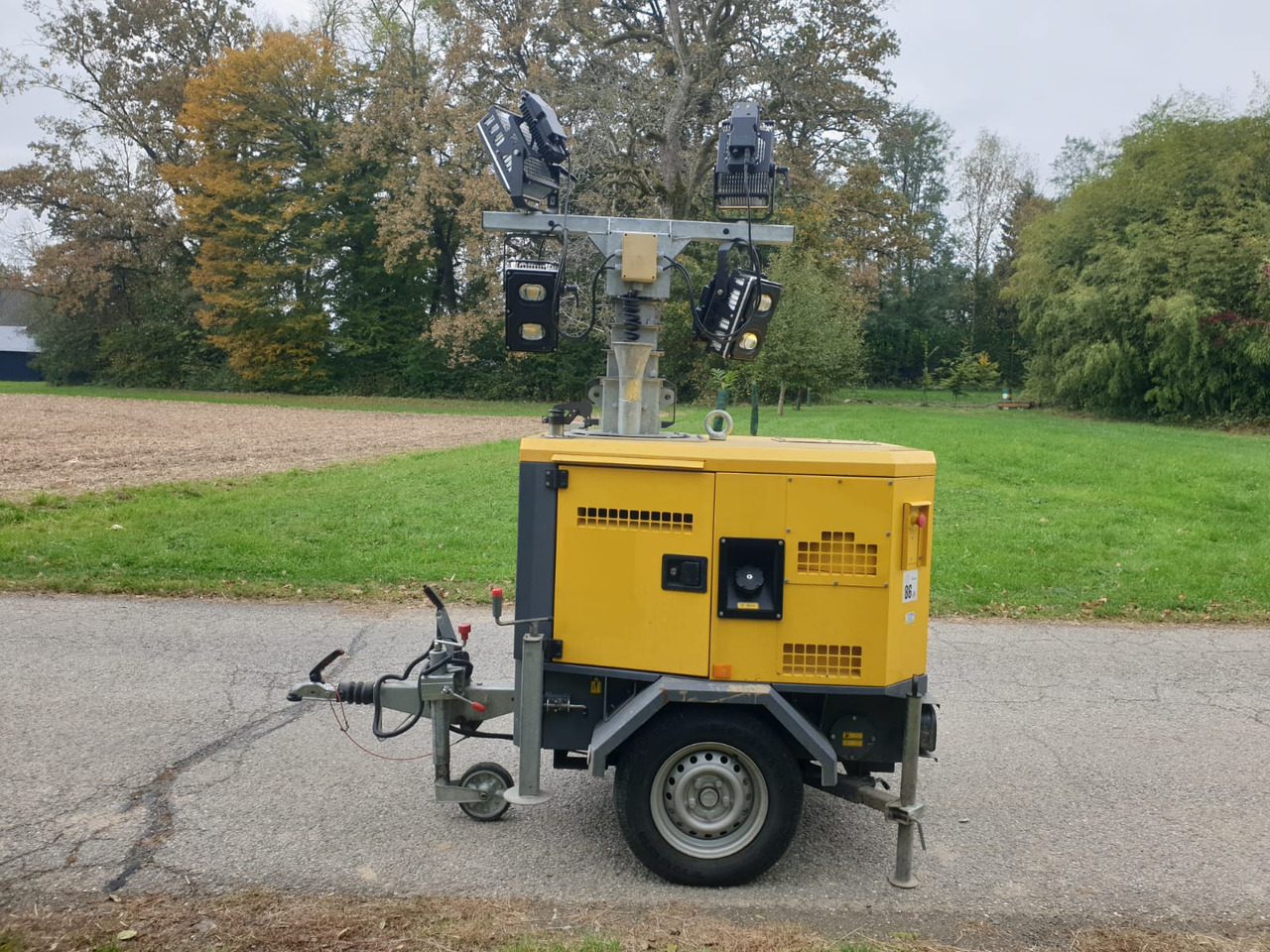 Atlas Copco HiLight 5+ - Osvetľovacia veža: obrázok 1 Atlas Copco HiLight 5+ - Osvetľovacia veža: obrázok 1