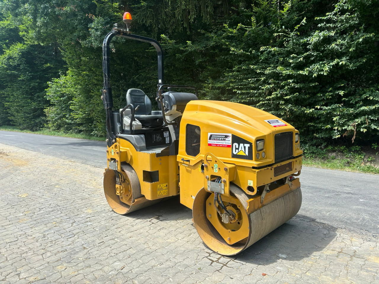 CATERPILLAR CB 4 B - Minivalec: obrázok 4 CATERPILLAR CB 4 B - Minivalec: obrázok 4