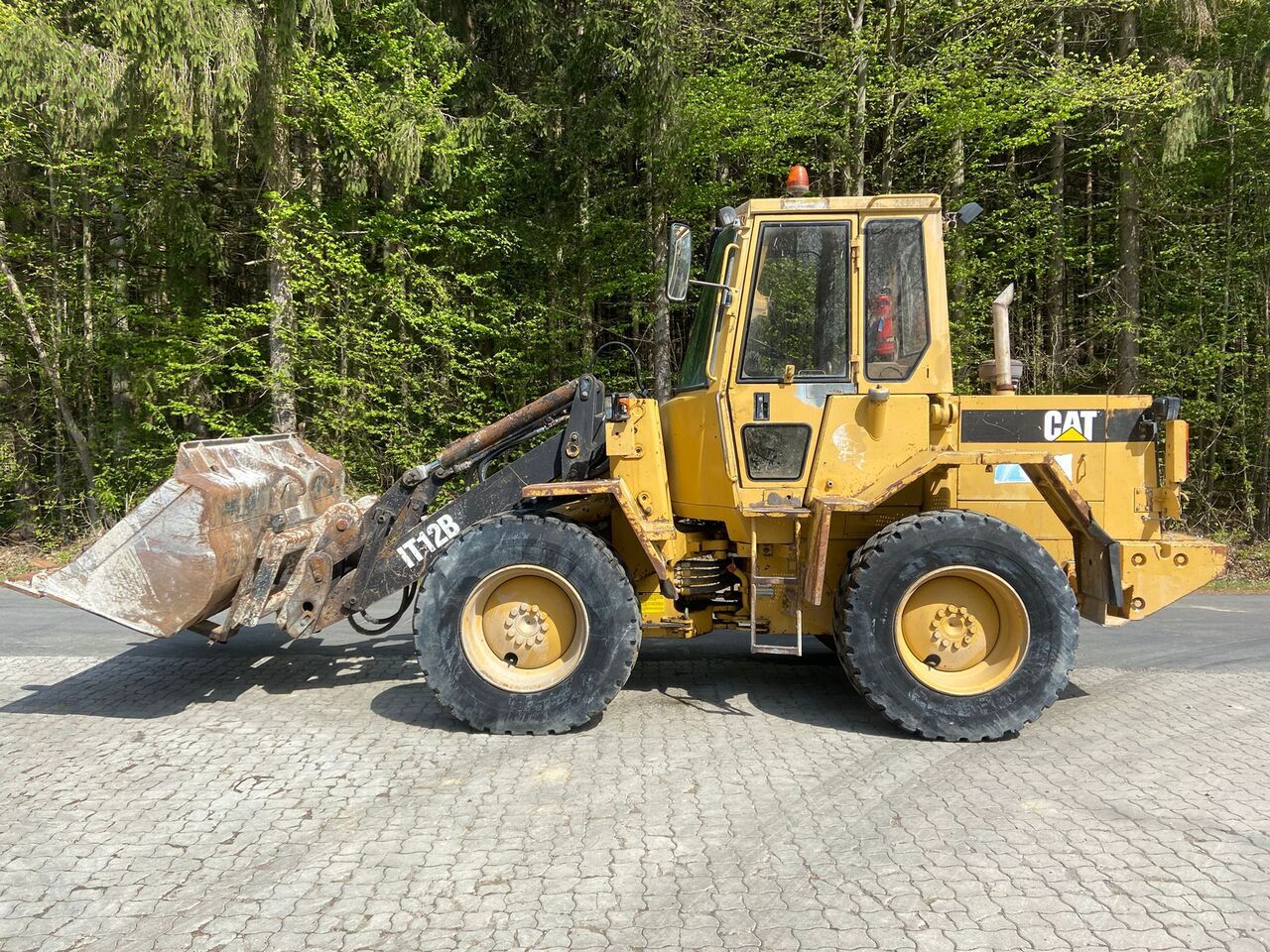 CATERPILLAR IT 12 B - Kolesový nakladač: obrázok 1 CATERPILLAR IT 12 B - Kolesový nakladač: obrázok 1