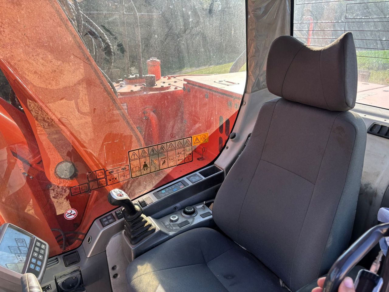 Pásové rýpadlo DOOSAN DX 140 LCR-3: obrázok 10 Pásové rýpadlo DOOSAN DX 140 LCR-3: obrázok 10