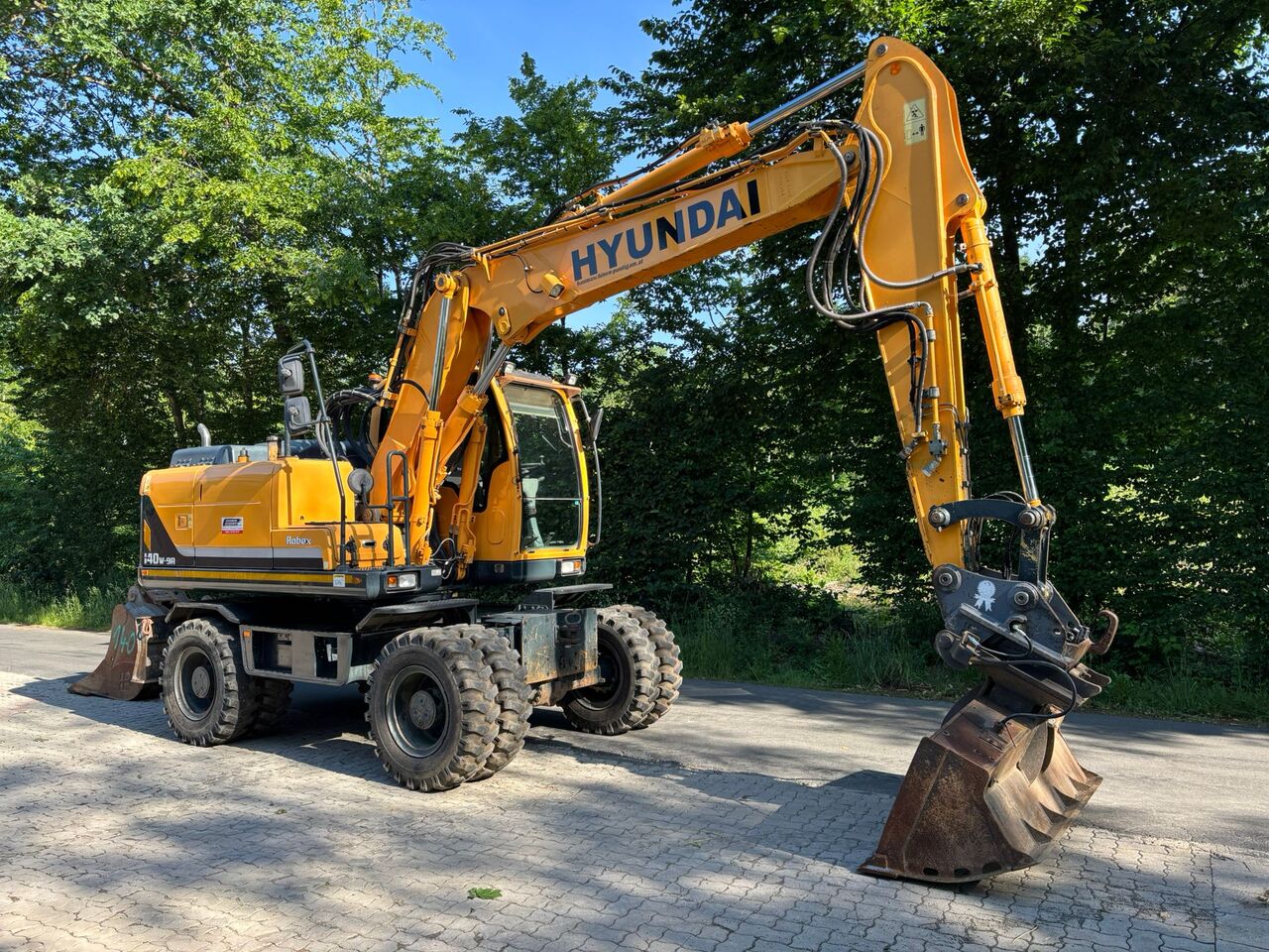 HYUNDAI R 140 W-9A - Kolesové rýpadlo: obrázok 4 HYUNDAI R 140 W-9A - Kolesové rýpadlo: obrázok 4