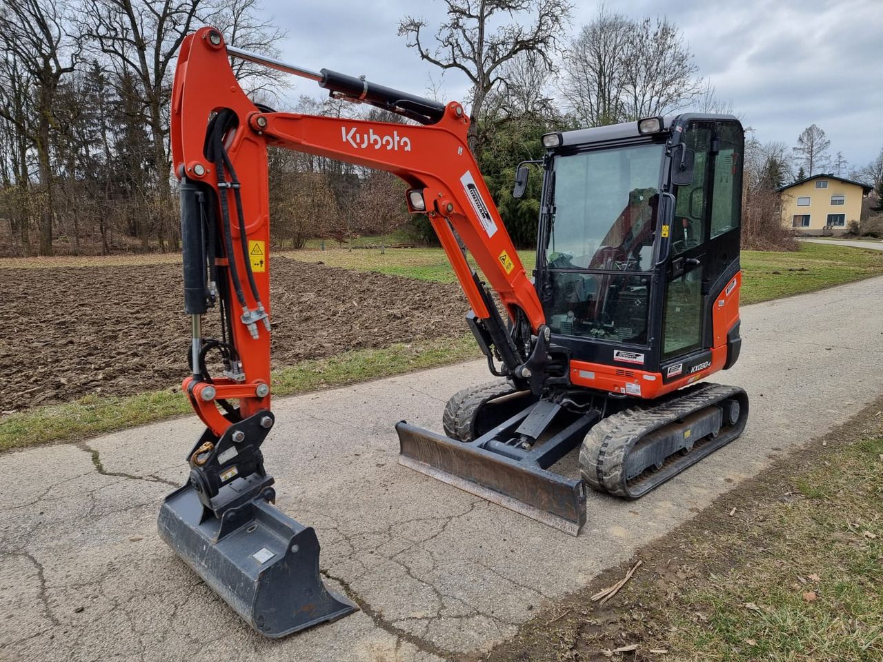 KUBOTA KX 030-4 - Pásové rýpadlo: obrázok 4 KUBOTA KX 030-4 - Pásové rýpadlo: obrázok 4