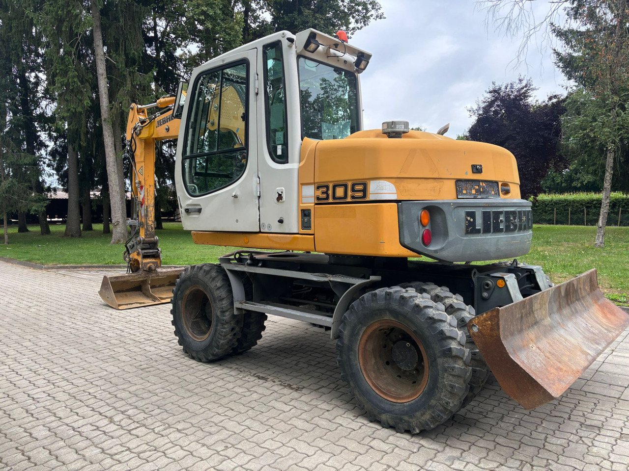 LIEBHERR A 309 Litronic - Kolesové rýpadlo: obrázok 5 LIEBHERR A 309 Litronic - Kolesové rýpadlo: obrázok 5