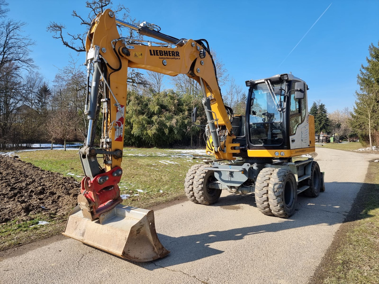 Liebherr A 910 Compact Litronic - Kolesové rýpadlo: obrázok 4 Liebherr A 910 Compact Litronic - Kolesové rýpadlo: obrázok 4