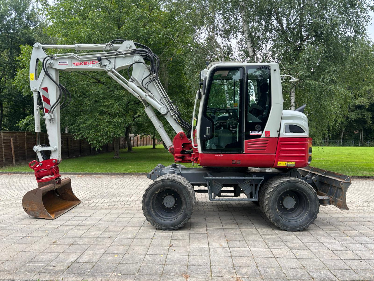 TAKEUCHI TB 295 W - Kolesové rýpadlo: obrázok 1 TAKEUCHI TB 295 W - Kolesové rýpadlo: obrázok 1