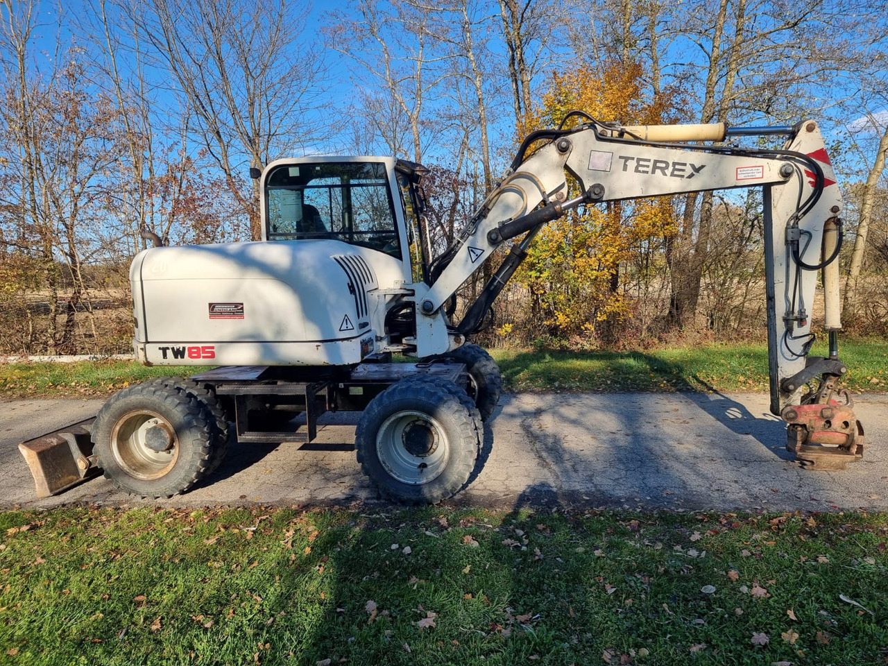 TEREX TW 85 - Kolesové rýpadlo: obrázok 2 TEREX TW 85 - Kolesové rýpadlo: obrázok 2