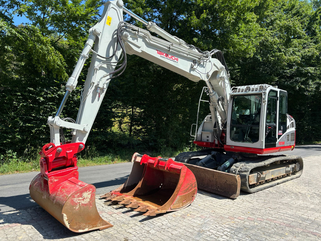 Takeuchi TB 2150 R - Pásové rýpadlo: obrázok 3 Takeuchi TB 2150 R - Pásové rýpadlo: obrázok 3
