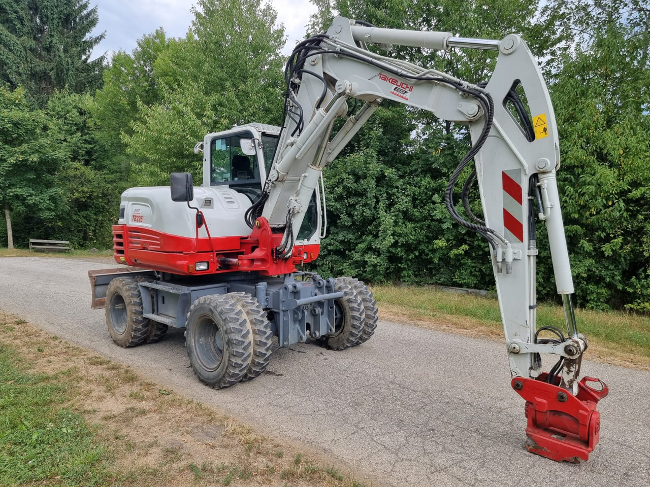 Takeuchi TB 295 W - Kolesové rýpadlo: obrázok 4 Takeuchi TB 295 W - Kolesové rýpadlo: obrázok 4